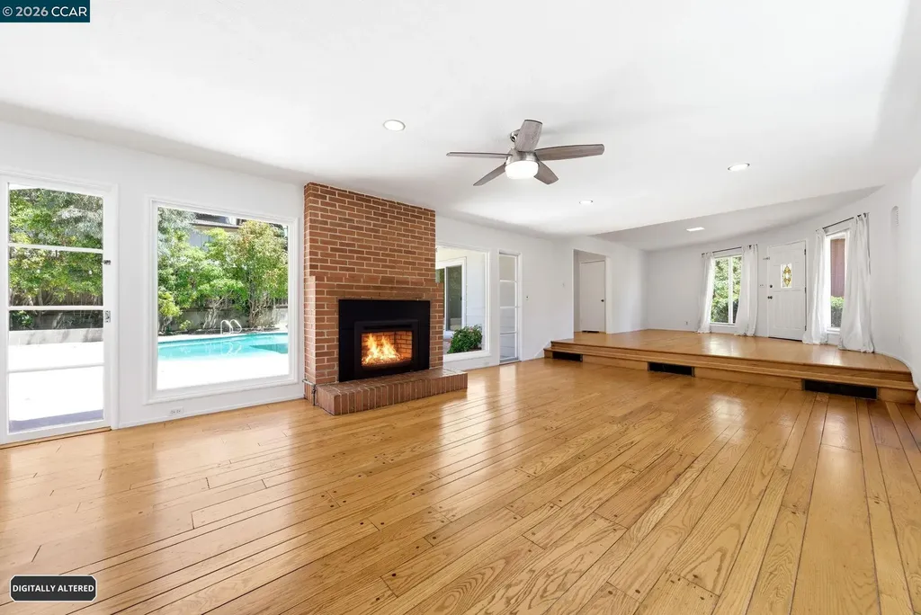5828 Moraga Avenue Oakland CA 94611