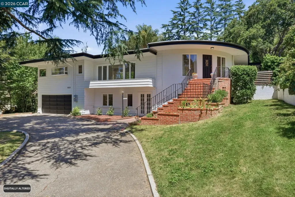 5828 Moraga Avenue Oakland CA 94611