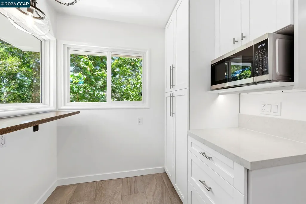 5828 Moraga Avenue Oakland CA 94611
