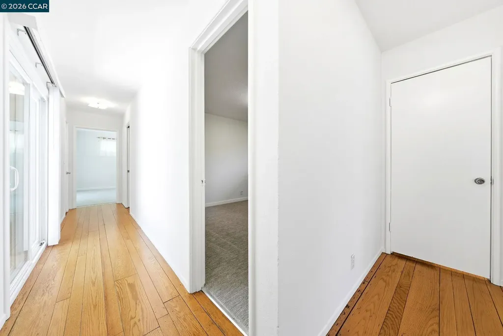 5828 Moraga Avenue Oakland CA 94611
