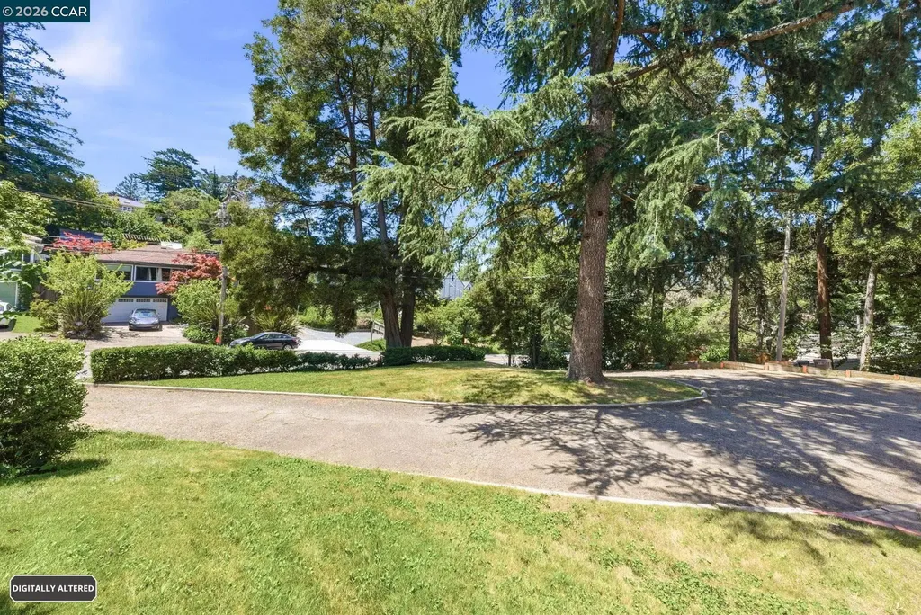 5828 Moraga Avenue Oakland CA 94611