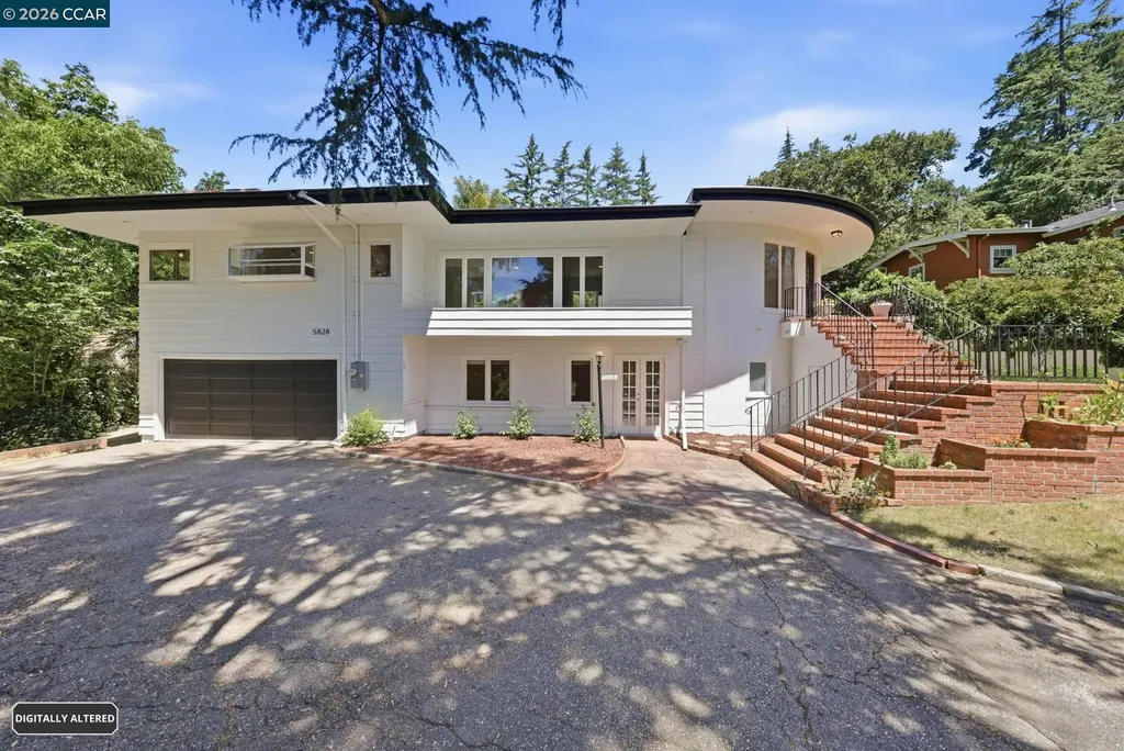 5828 Moraga Avenue Oakland CA 94611