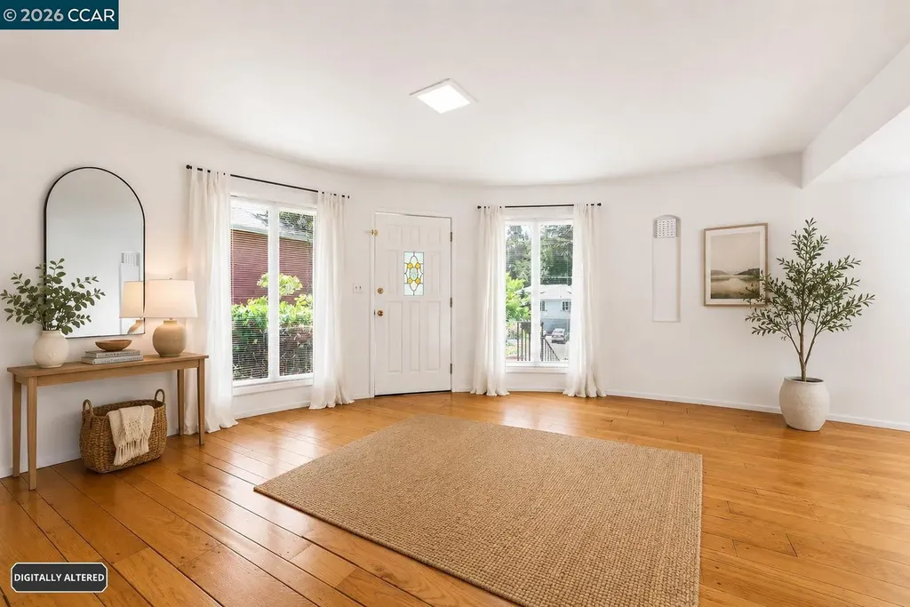 5828 Moraga Avenue Oakland CA 94611