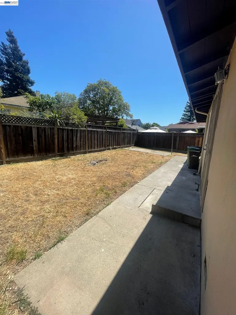 1229 Bellina Street Hayward CA 94541