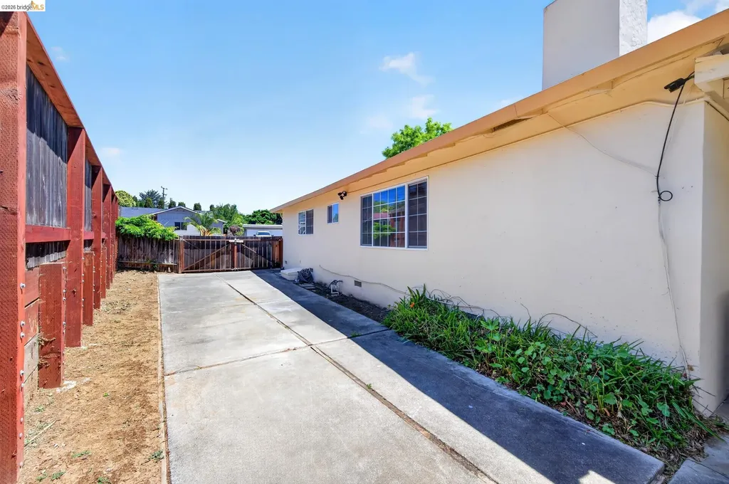 3 Bergwall Way Vallejo CA 94591