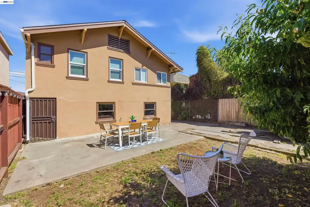2049 Rutherford Street Oakland CA 94601