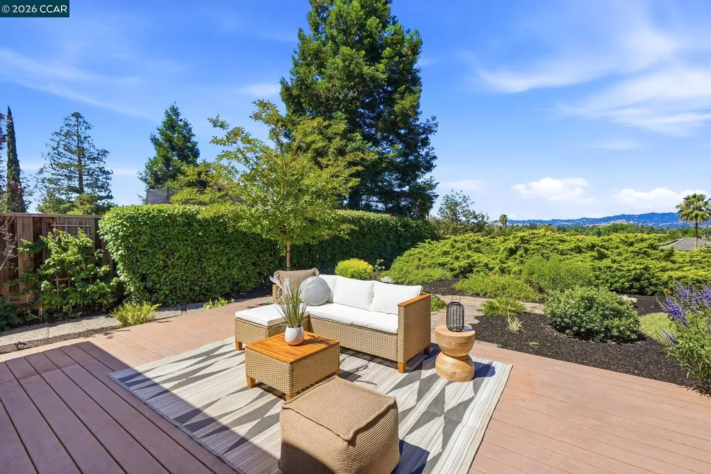 723 Navaronne Way Concord CA 94518