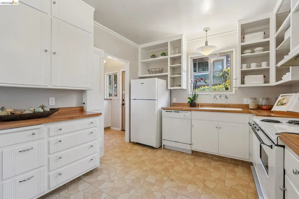 98 Fairlawn Drive Berkeley CA 94708
