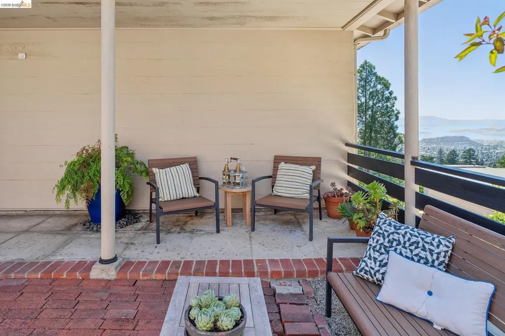 98 Fairlawn Drive Berkeley CA 94708
