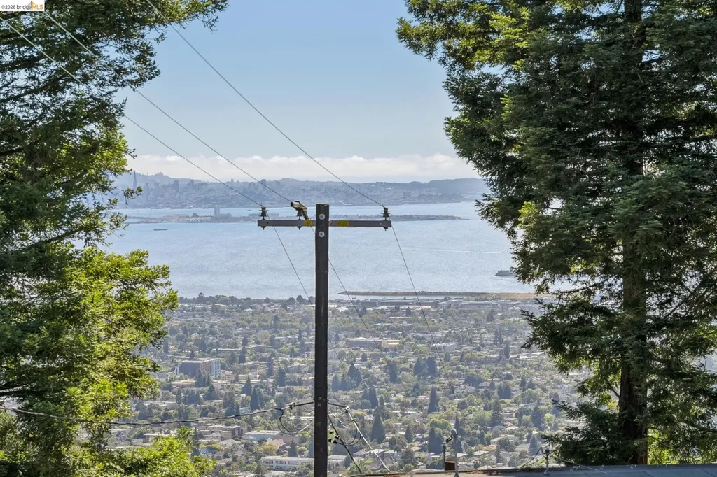 98 Fairlawn Drive Berkeley CA 94708