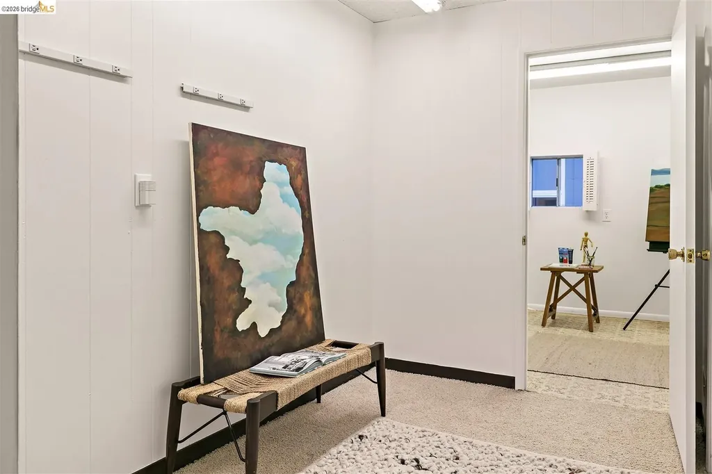 38 Drake Lane Oakland CA 94611