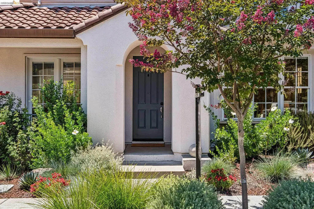 2331 Haile Street Alameda CA 94501