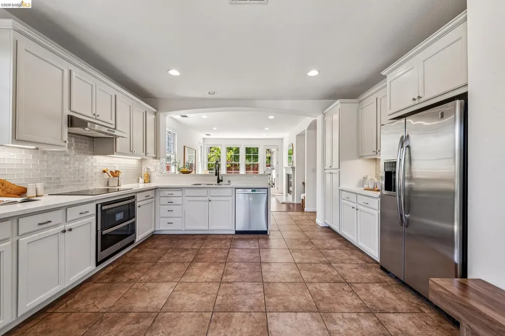 2331 Haile Street Alameda CA 94501