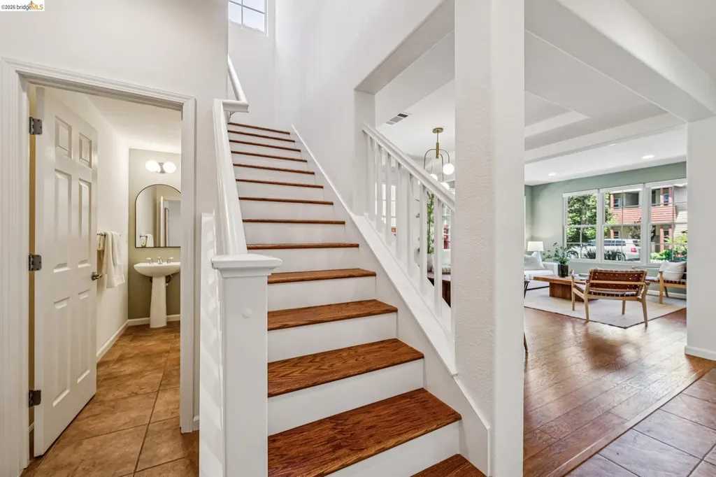 2331 Haile Street Alameda CA 94501