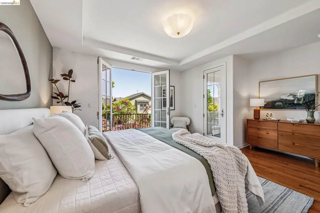 2331 Haile Street Alameda CA 94501