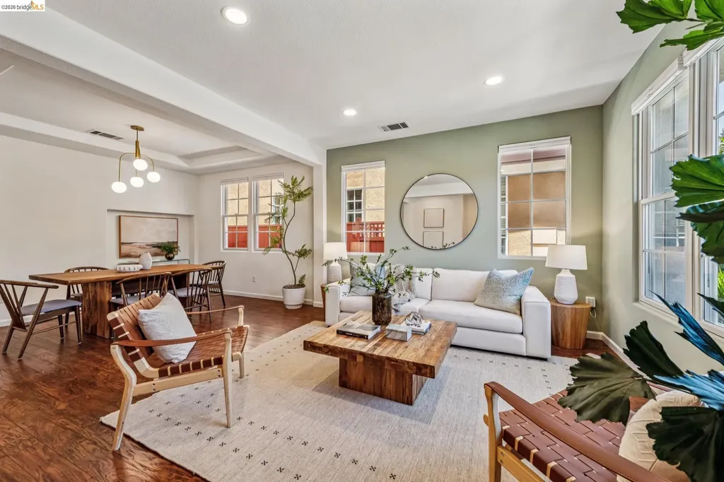 2331 Haile Street Alameda CA 94501