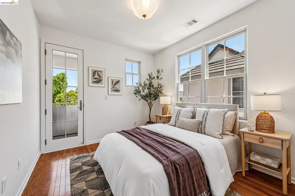 2331 Haile Street Alameda CA 94501