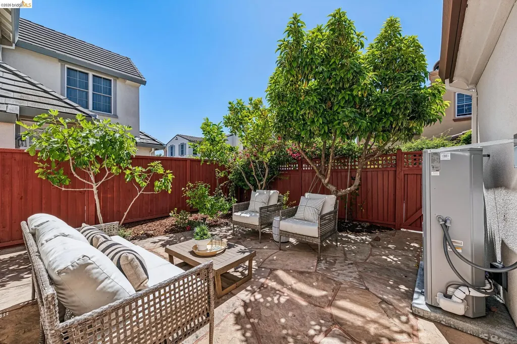 2331 Haile Street Alameda CA 94501