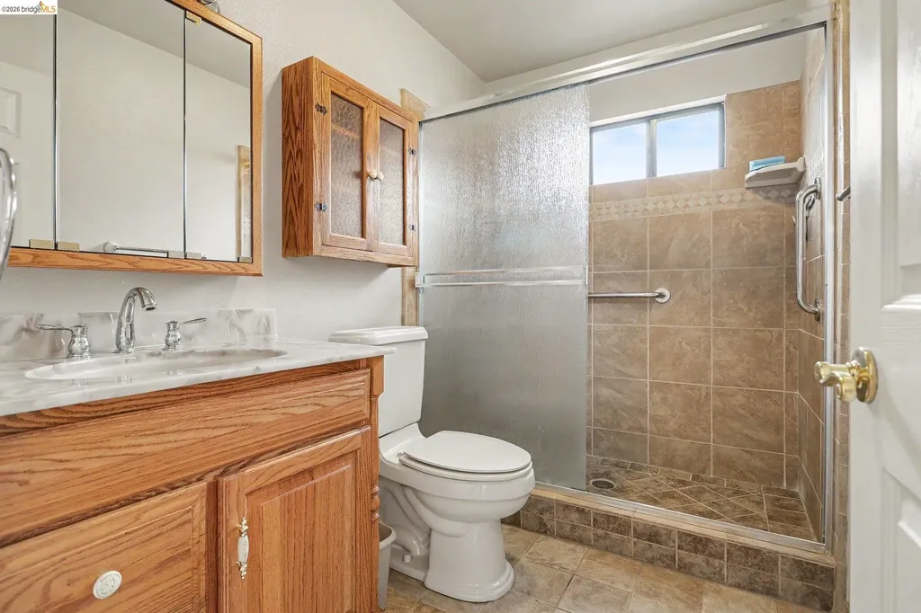 249 Madison Avenue Bay Point CA 94565
