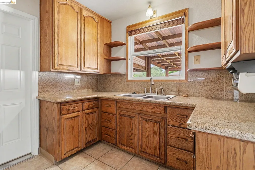 249 Madison Avenue Bay Point CA 94565