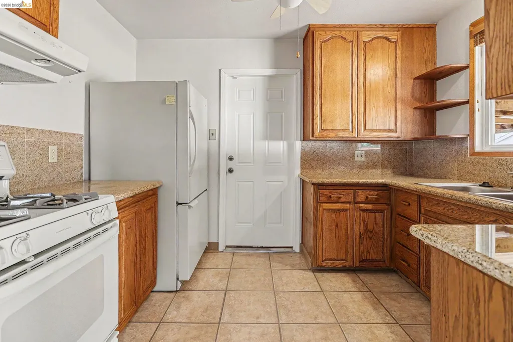 249 Madison Avenue Bay Point CA 94565
