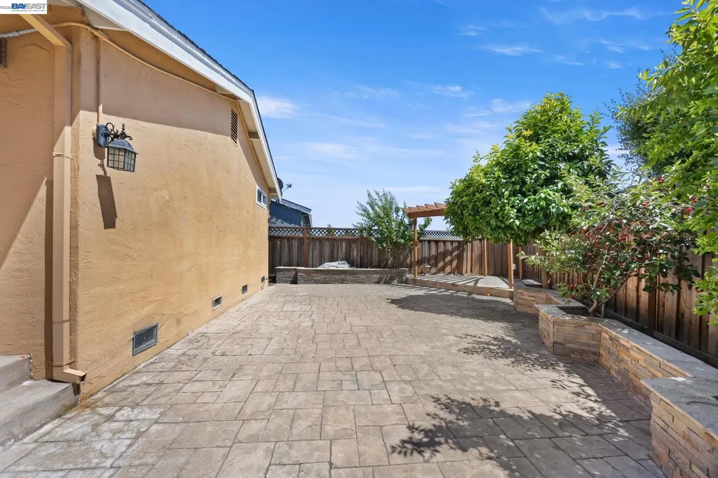 3207 Defoe Court Fremont CA 94536