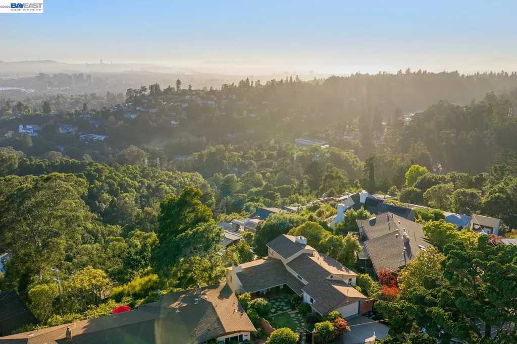 5725 Chelton Drive Oakland CA 94611