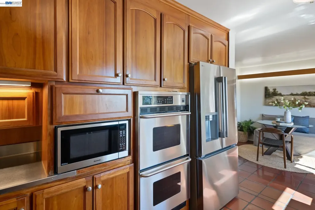5725 Chelton Drive Oakland CA 94611