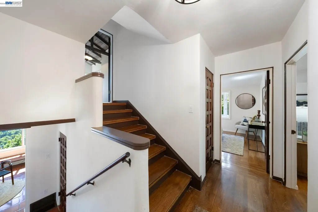 5725 Chelton Drive Oakland CA 94611