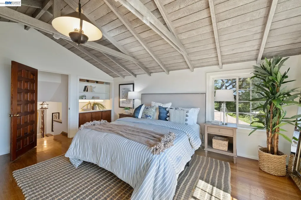 5725 Chelton Drive Oakland CA 94611