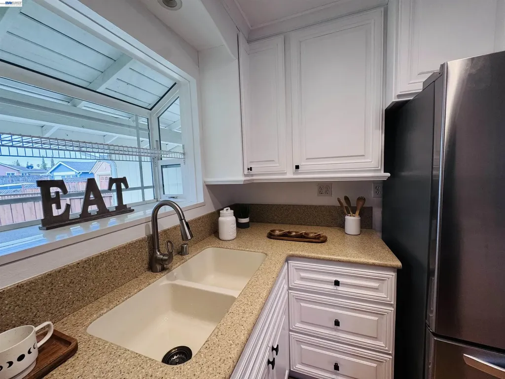 32301 Ruth Court Union City CA 94587
