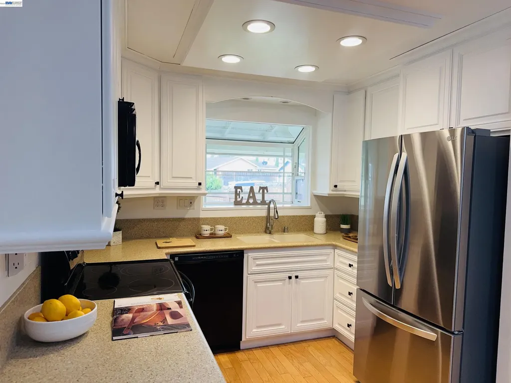 32301 Ruth Court Union City CA 94587