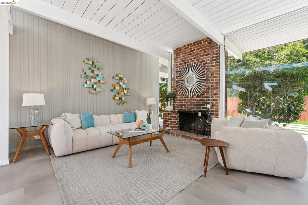 5531 Greenridge Road Castro Valley CA 94552