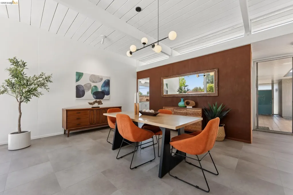 5531 Greenridge Road Castro Valley CA 94552