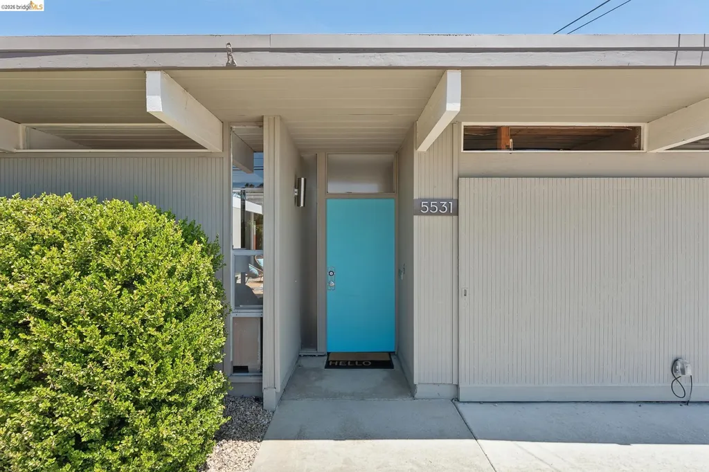 5531 Greenridge Road Castro Valley CA 94552