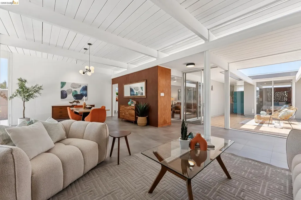 5531 Greenridge Road Castro Valley CA 94552