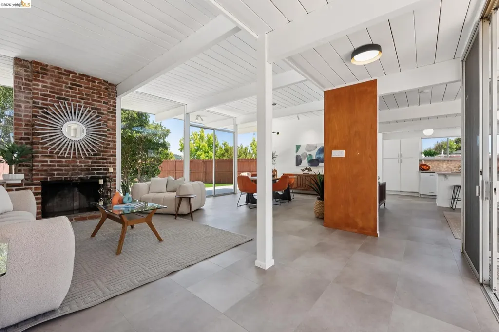 5531 Greenridge Road Castro Valley CA 94552