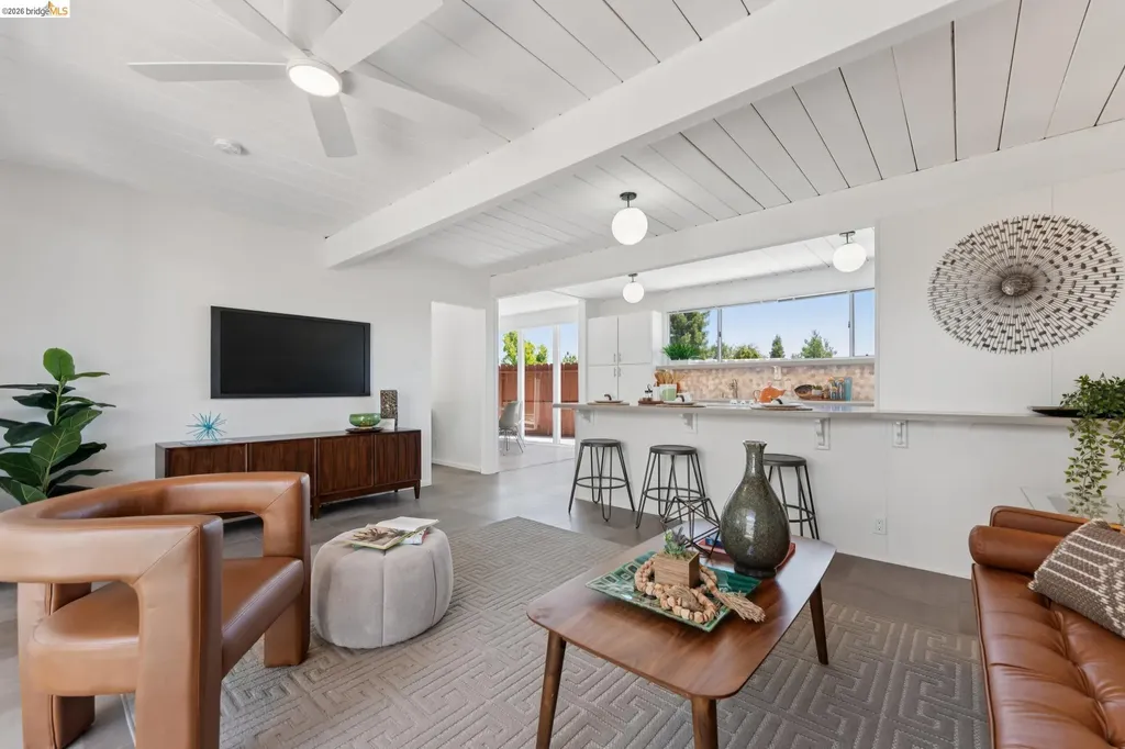 5531 Greenridge Road Castro Valley CA 94552