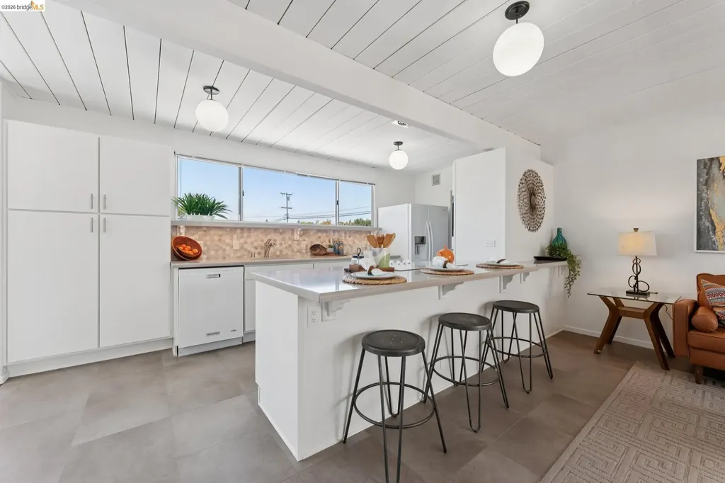 5531 Greenridge Road Castro Valley CA 94552