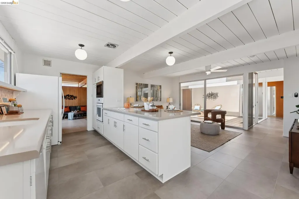 5531 Greenridge Road Castro Valley CA 94552
