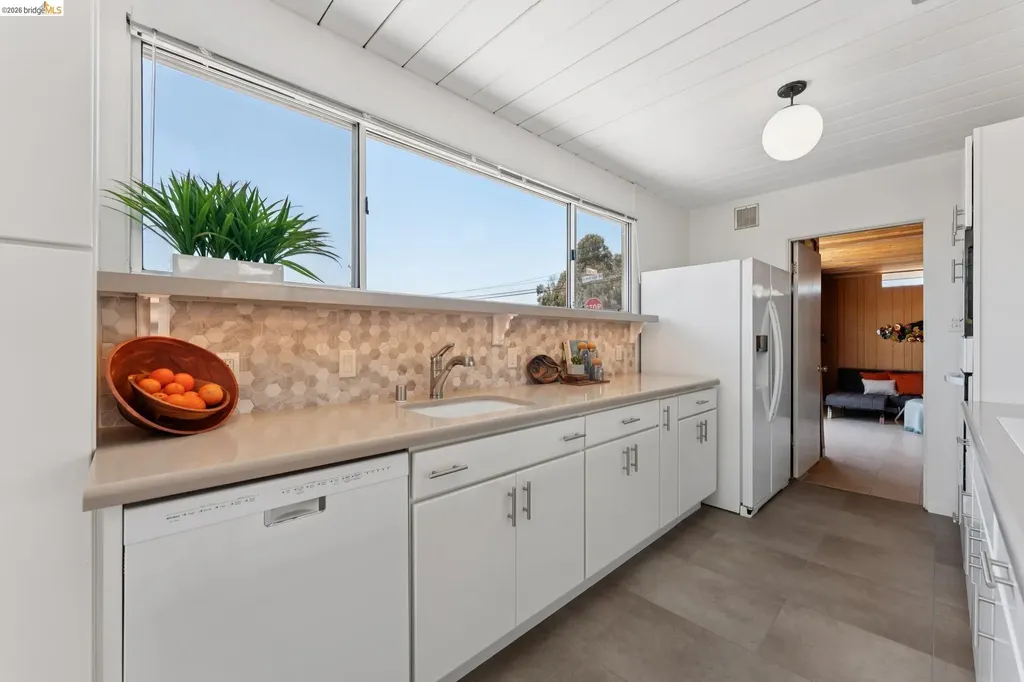 5531 Greenridge Road Castro Valley CA 94552