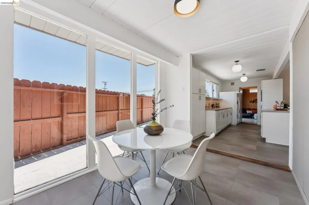 5531 Greenridge Road Castro Valley CA 94552