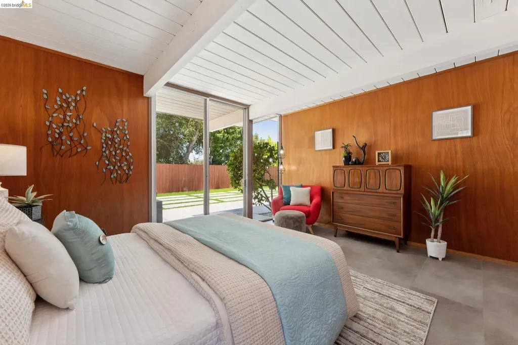 5531 Greenridge Road Castro Valley CA 94552