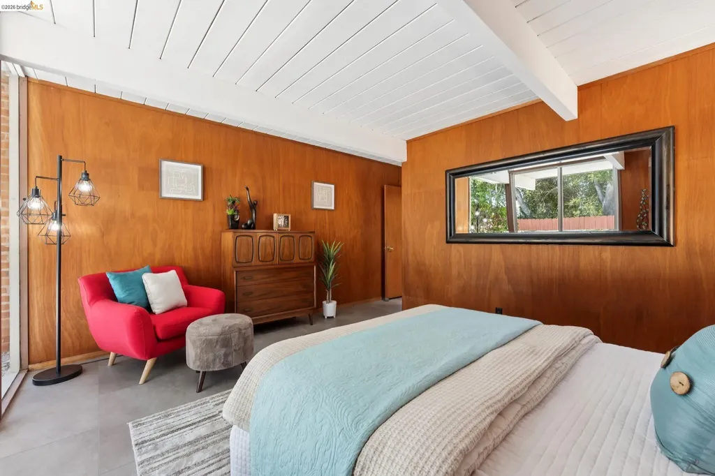 5531 Greenridge Road Castro Valley CA 94552