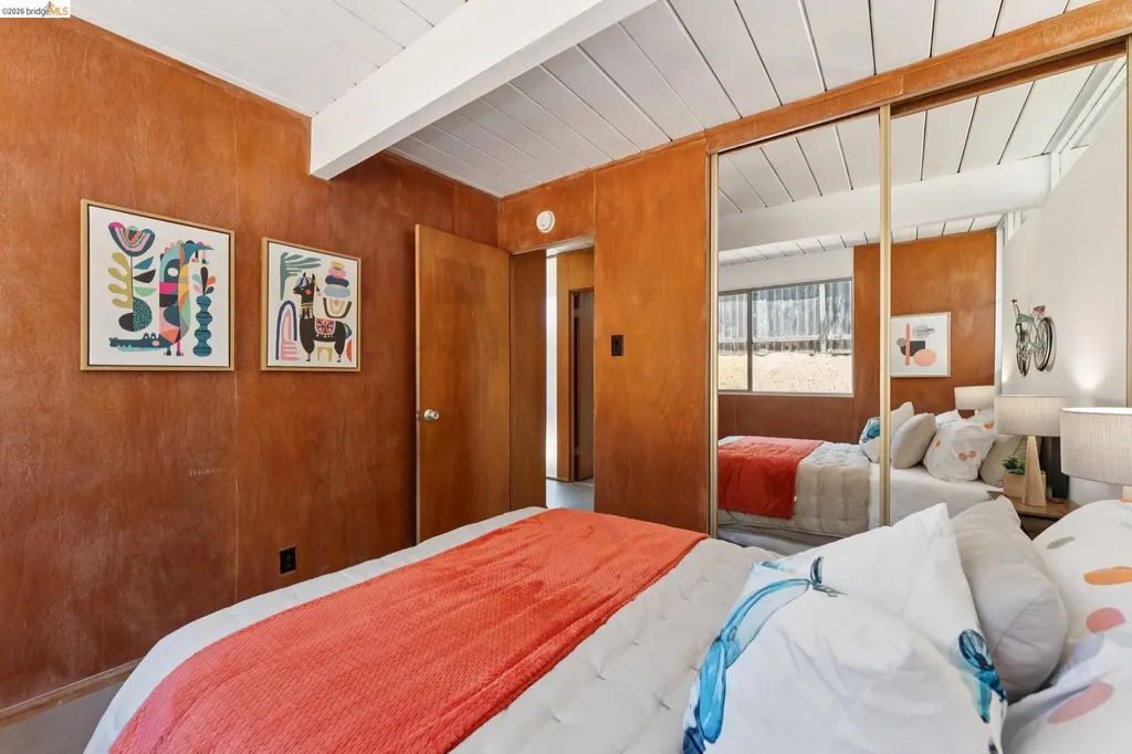 5531 Greenridge Road Castro Valley CA 94552