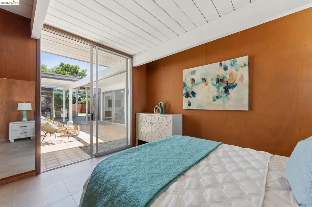 5531 Greenridge Road Castro Valley CA 94552