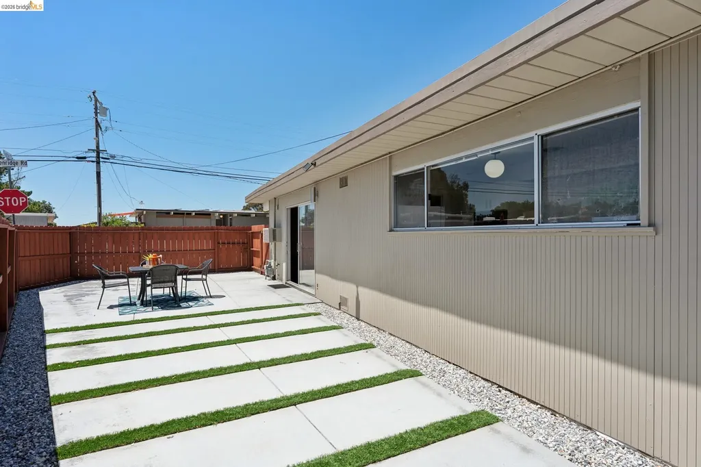 5531 Greenridge Road Castro Valley CA 94552