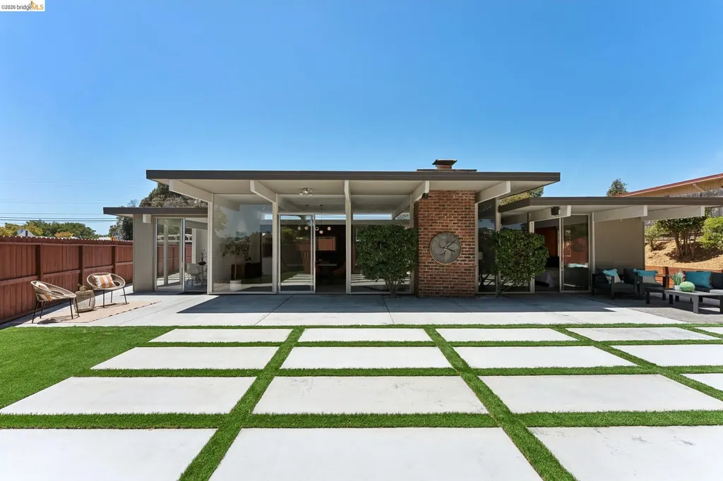 5531 Greenridge Road Castro Valley CA 94552