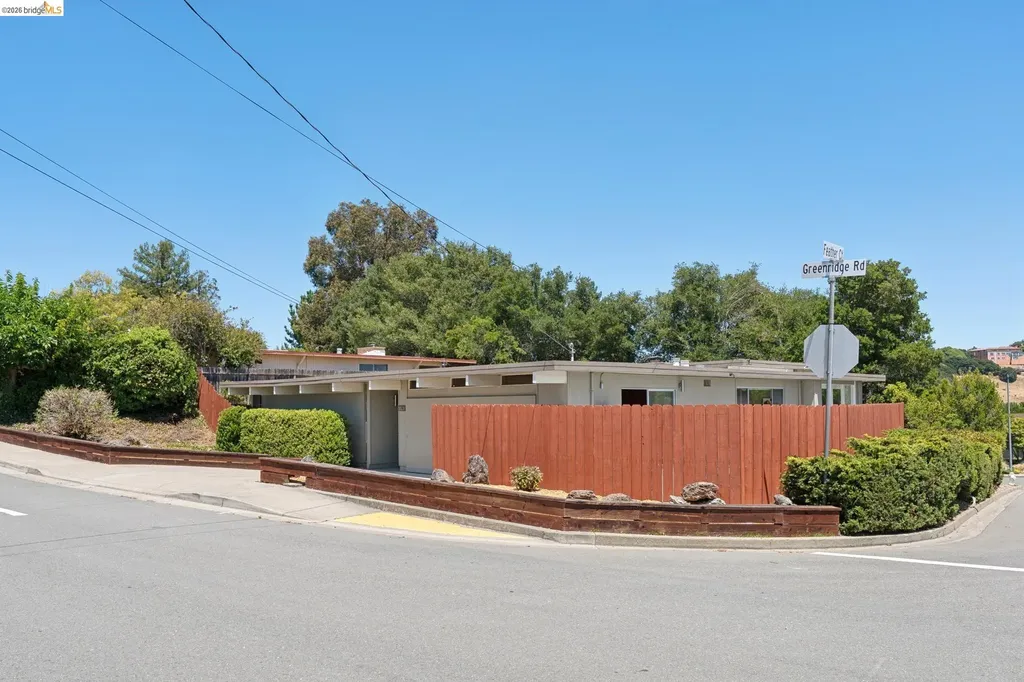 5531 Greenridge Road Castro Valley CA 94552
