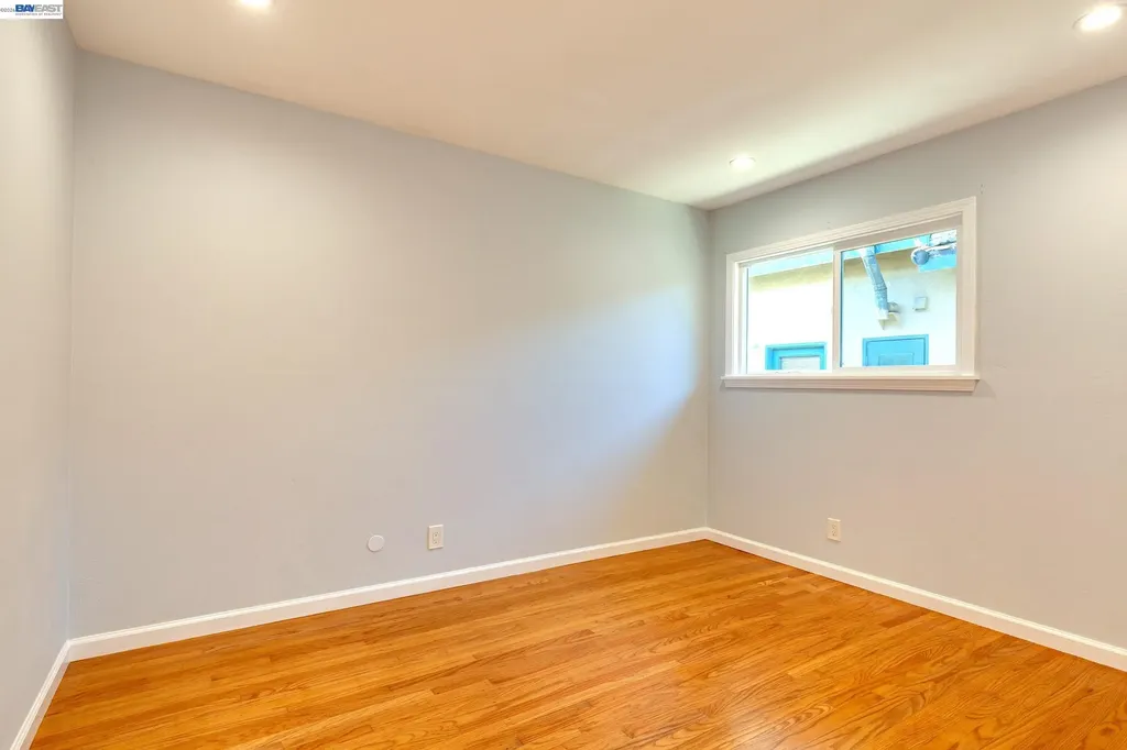 1017 Island Drive Alameda CA 94502